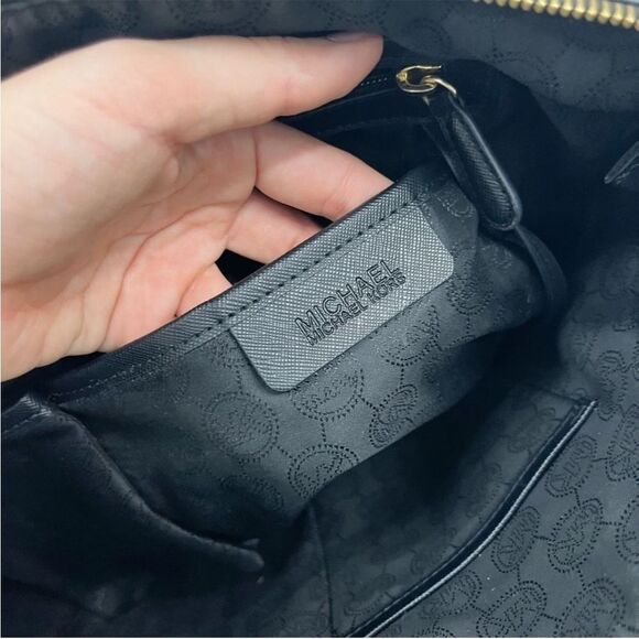 MICHAEL KORS Black Leather Pocket Jet Set Voyager Tote Laptop Work Shoulder Bag - Picture 8 of 10